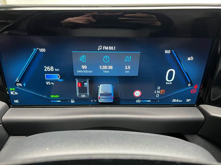 Ford E-Transit Custom 340 L2H1 EL Limited 218HK Van Aut.