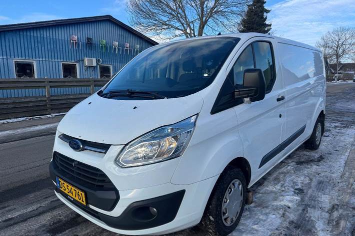 undefined Ford Transit 310 L2 Van fra 2015 set udefra