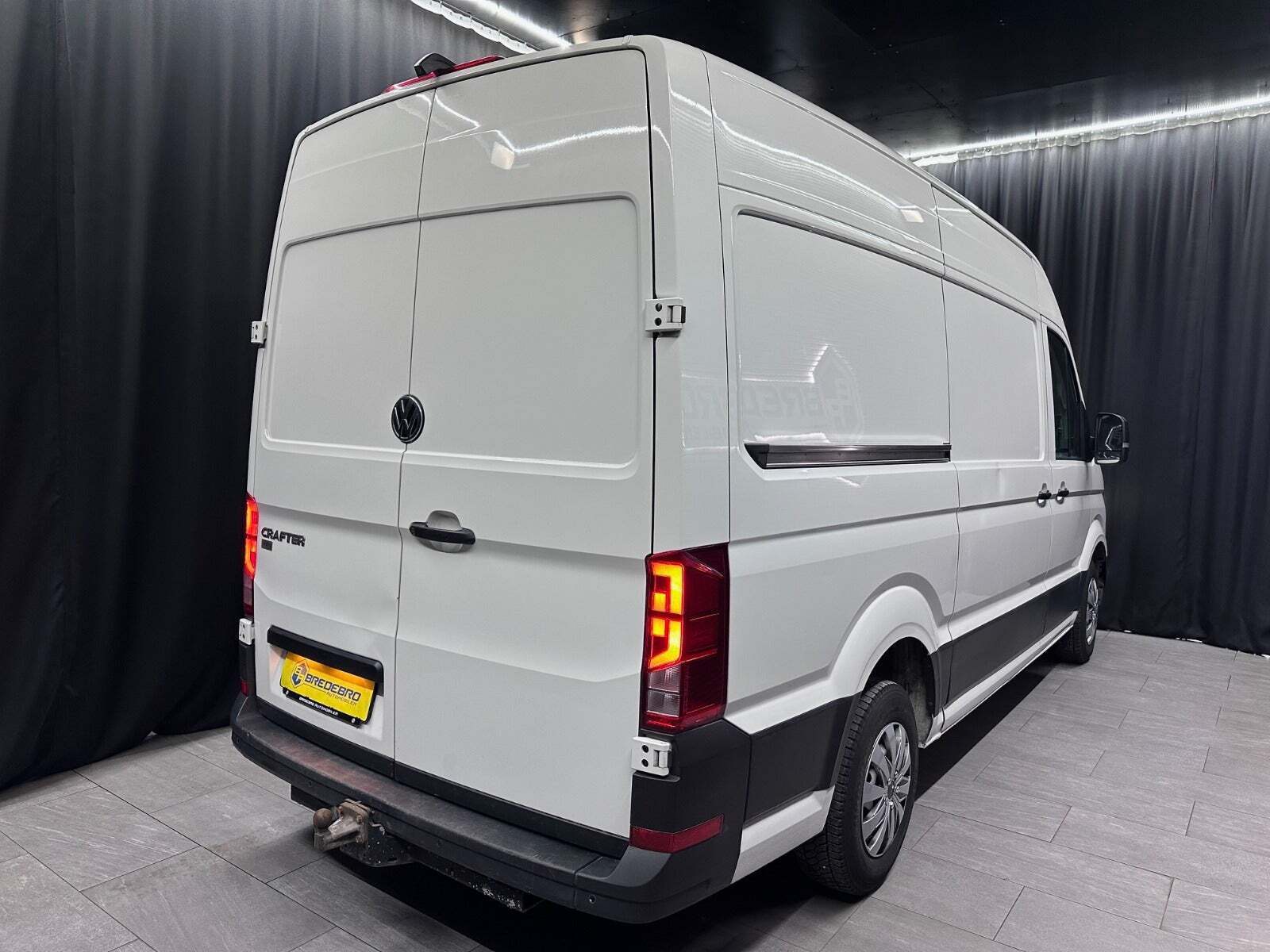 VW Crafter 35 2,0 TDi 177 Kassevogn L3H3