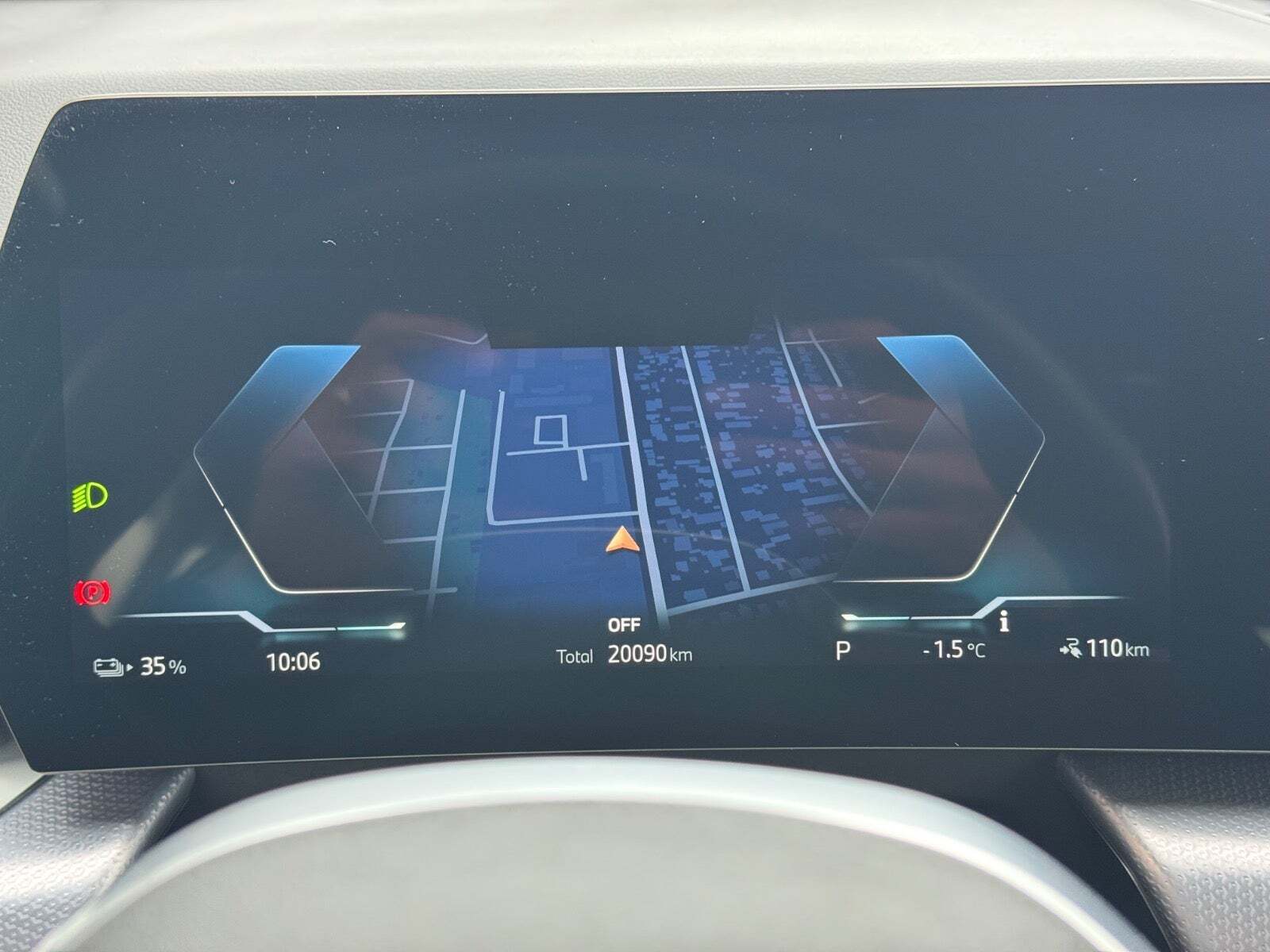 Blå BMW iX2 fra 2024