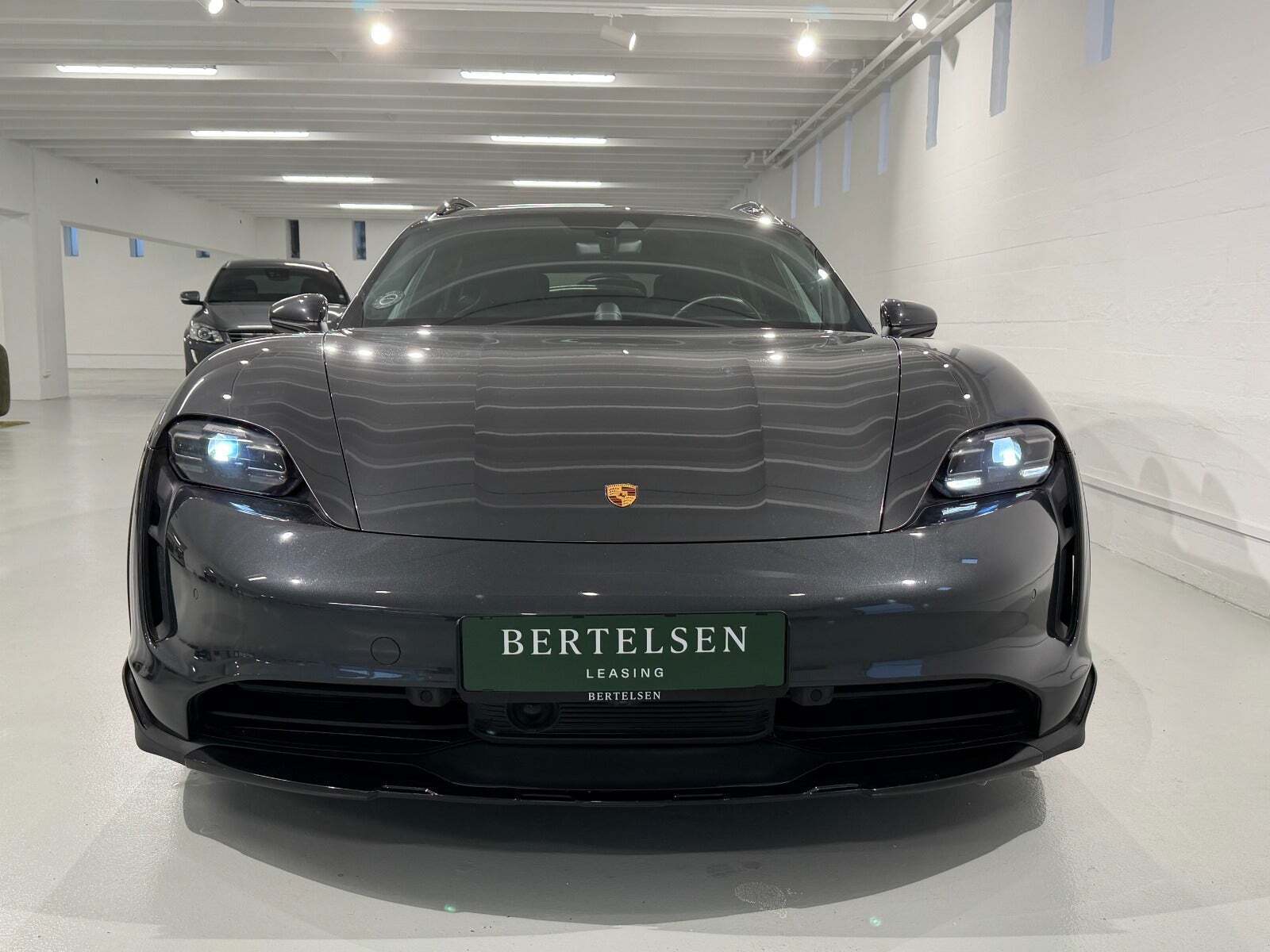 Porsche Taycan 4S Performance+ Cross Turismo