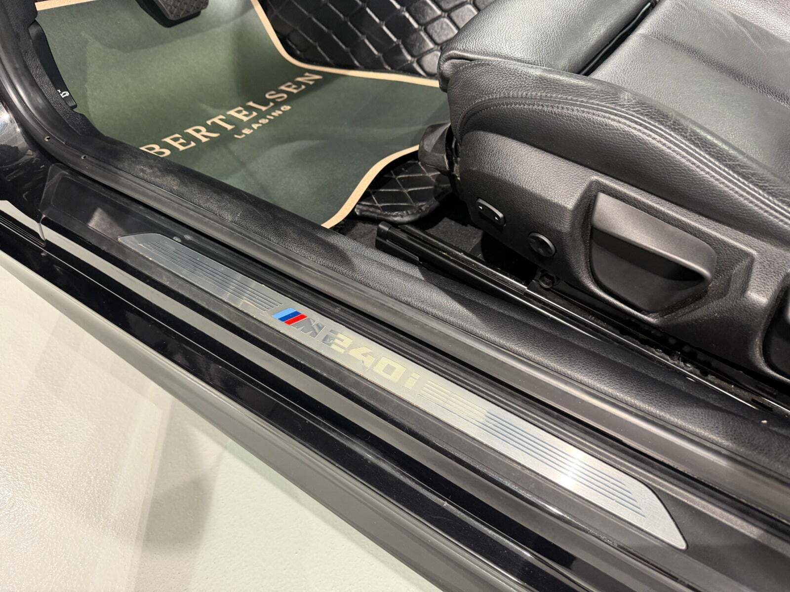 Sort BMW M240i fra 2017