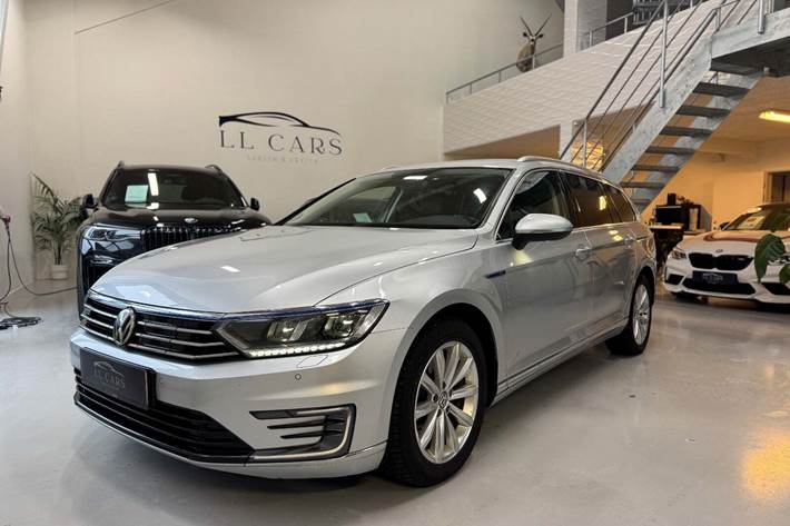 undefined VW Passat fra 2020 set udefra