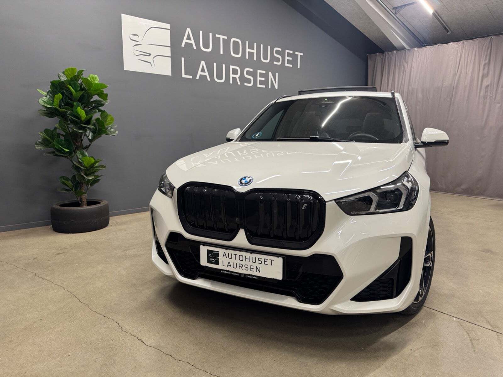 BMW iX1 xDrive30 M-Sport