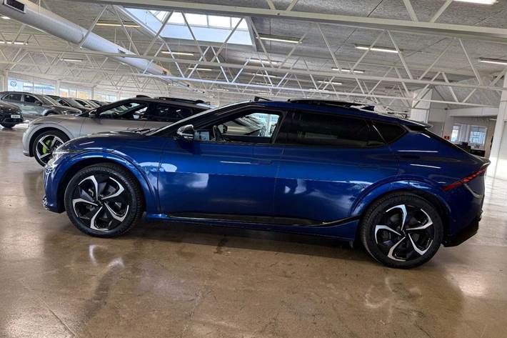 Blå Kia EV6 fra 2022