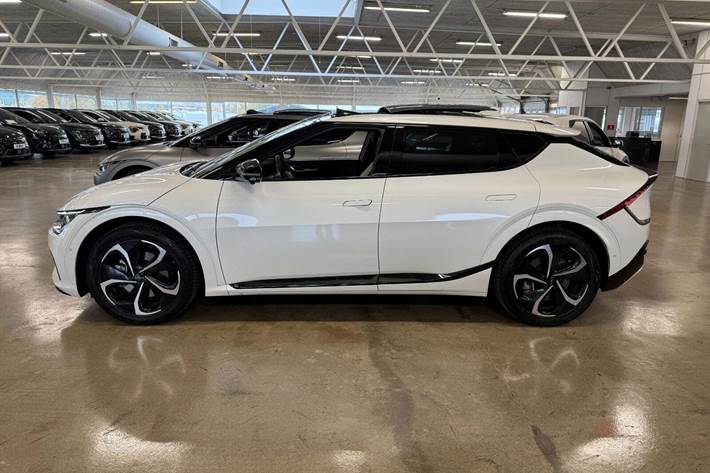 Hvid Kia EV6 fra 2024