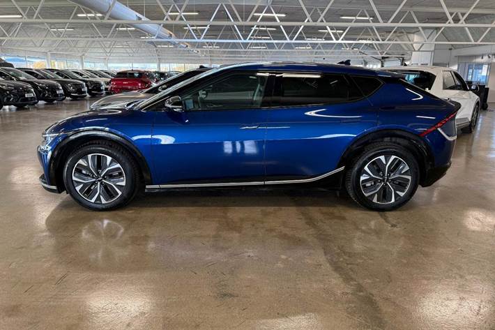 Blå Kia EV6 fra 2022