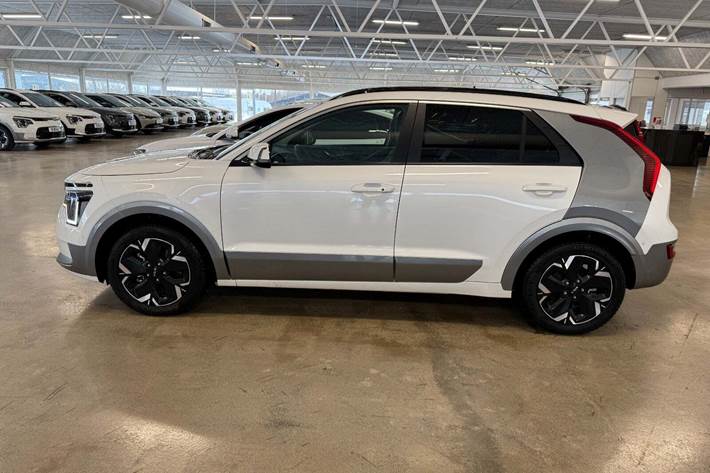 Hvid Kia Niro fra 2023