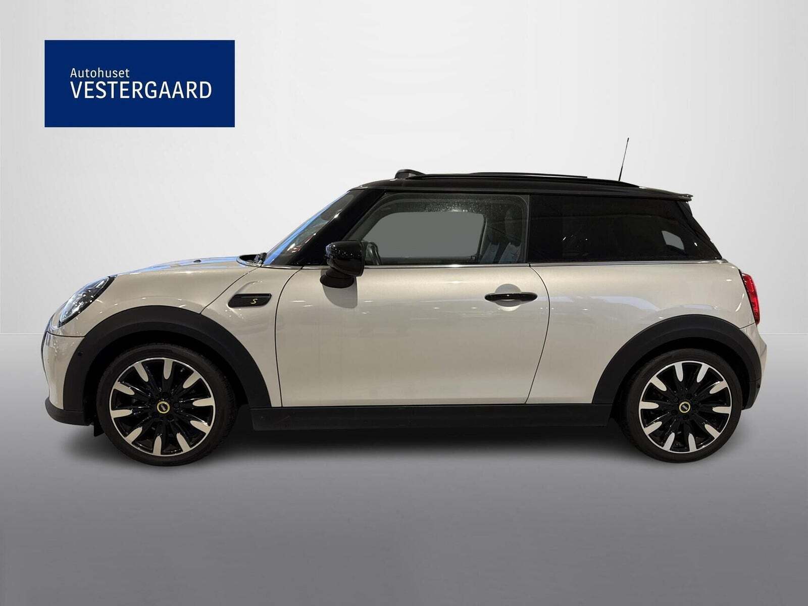 Mini Cooper SE Classic Trim