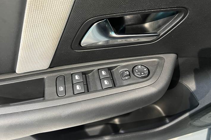 Hvid Citroën ë-C4 fra 2025