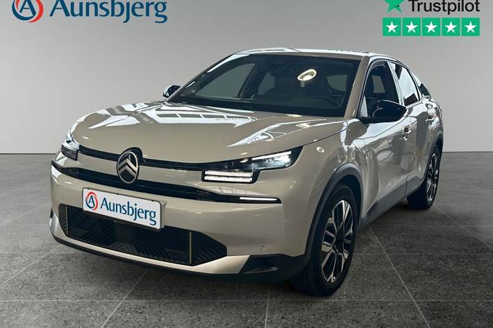 Hvid Citroën ë-C4 fra 2025 set udefra