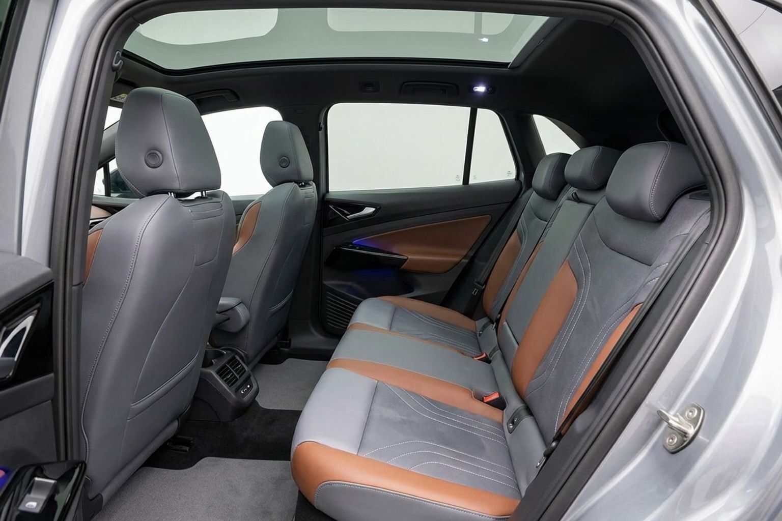 Grå VW ID.4 fra 2020