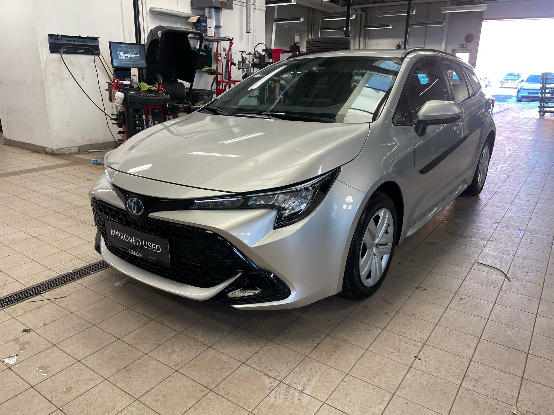 Toyota Corolla 1,8 Touring Sports Hybrid Essential E-CVT 140HK Stc Trinl. Gear