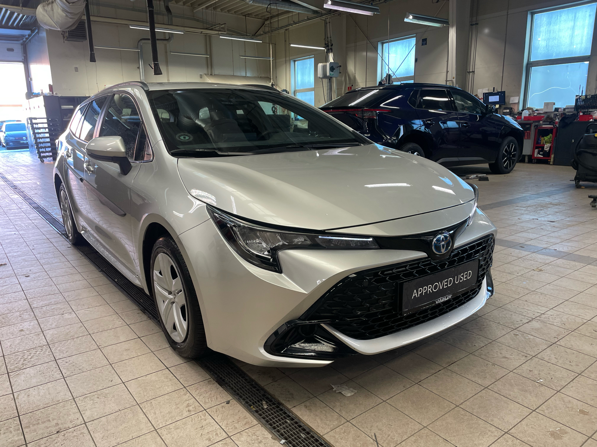 Toyota Corolla 1,8 Touring Sports Hybrid Essential E-CVT 140HK Stc Trinl. Gear