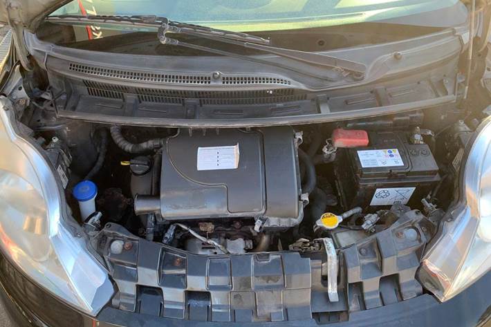 Grøn Peugeot 107 fra 2012