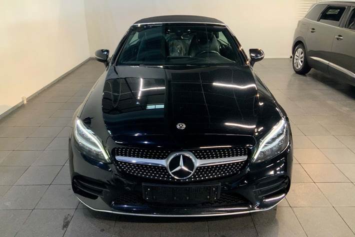 Sort Mercedes C200 fra 2019