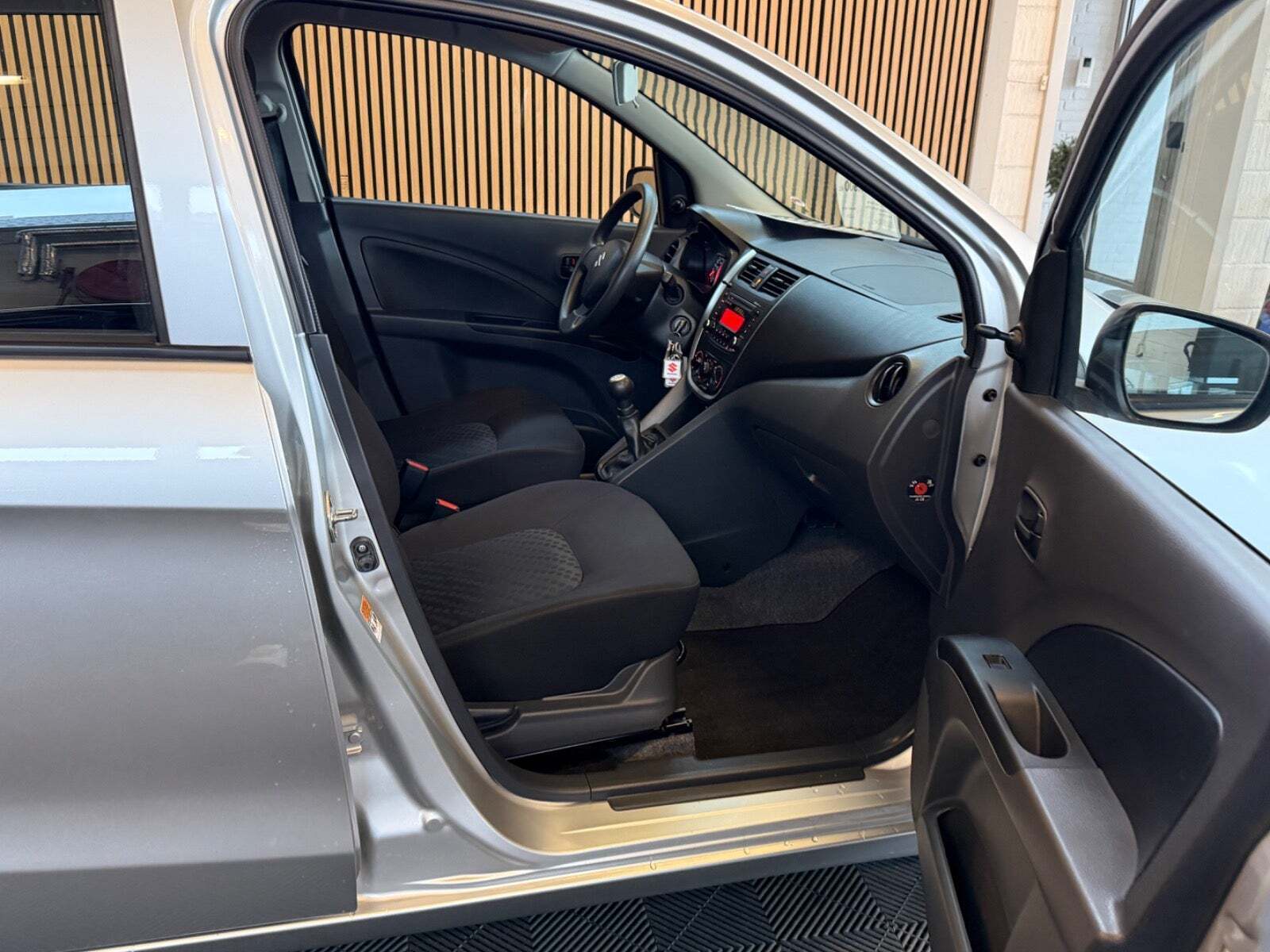 Sølv Suzuki Celerio fra 2016