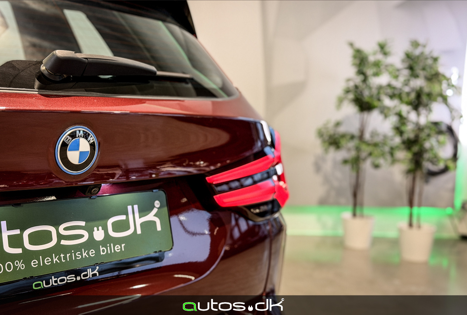 Rød BMW iX3 fra 2022
