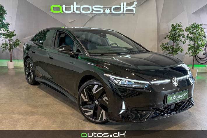 Sort VW ID.7 fra 2025 set udefra