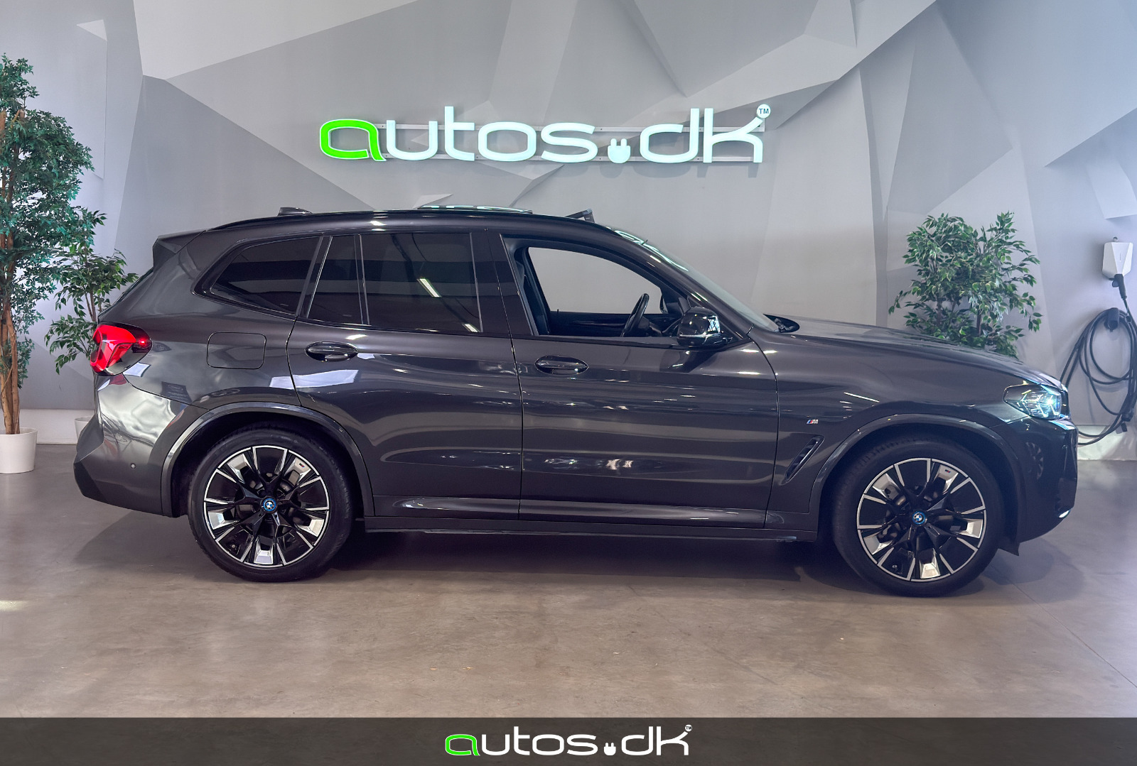 BMW iX3 Charged Plus M-Sport