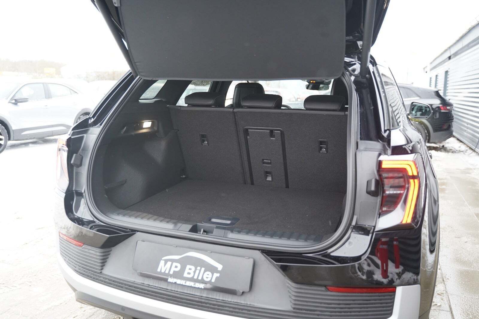 Sort Ford Explorer fra 2024