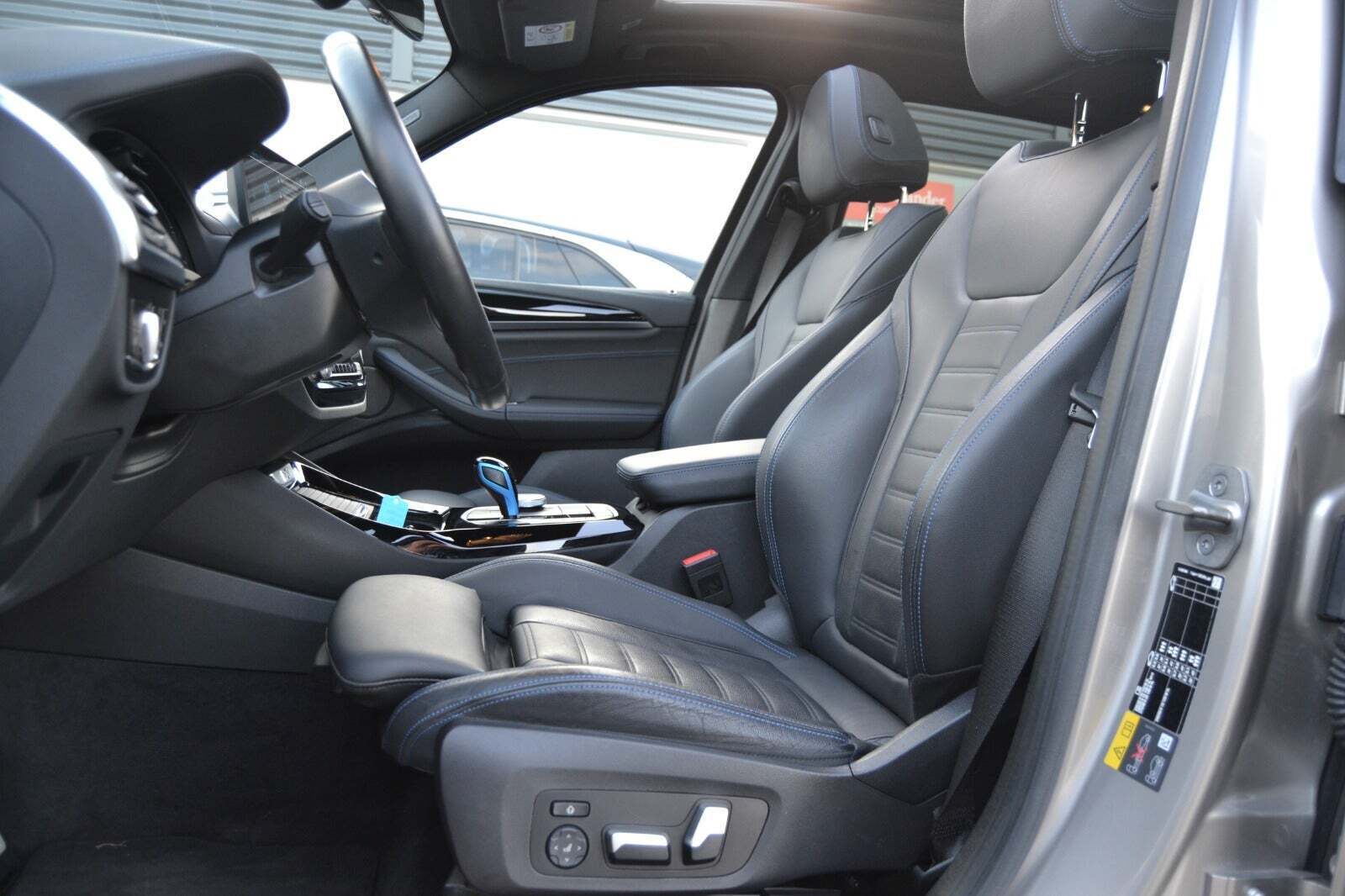 BMW iX3 Charged Plus M-Sport