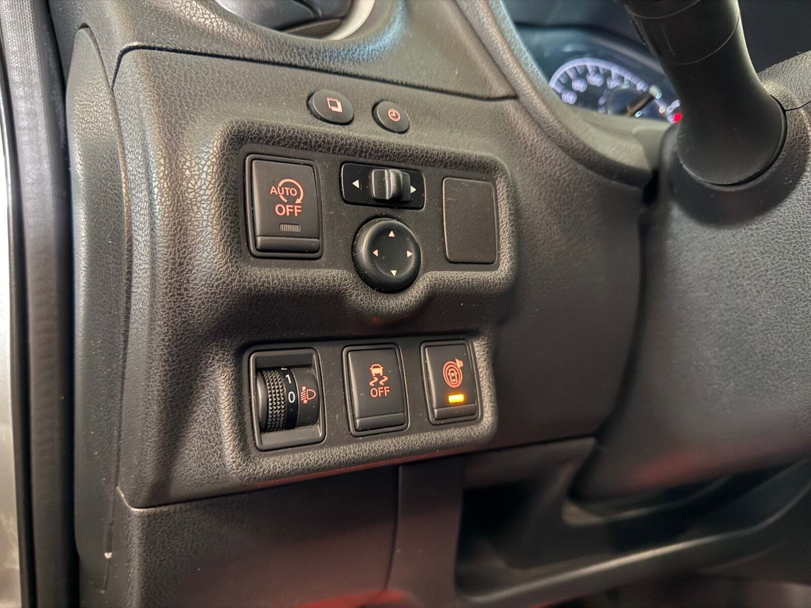 Sølv Nissan Note fra 2014