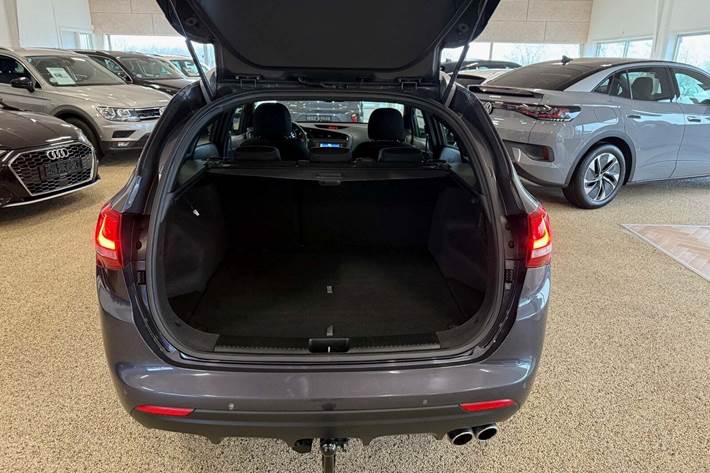 Grå Kia Ceed fra 2017