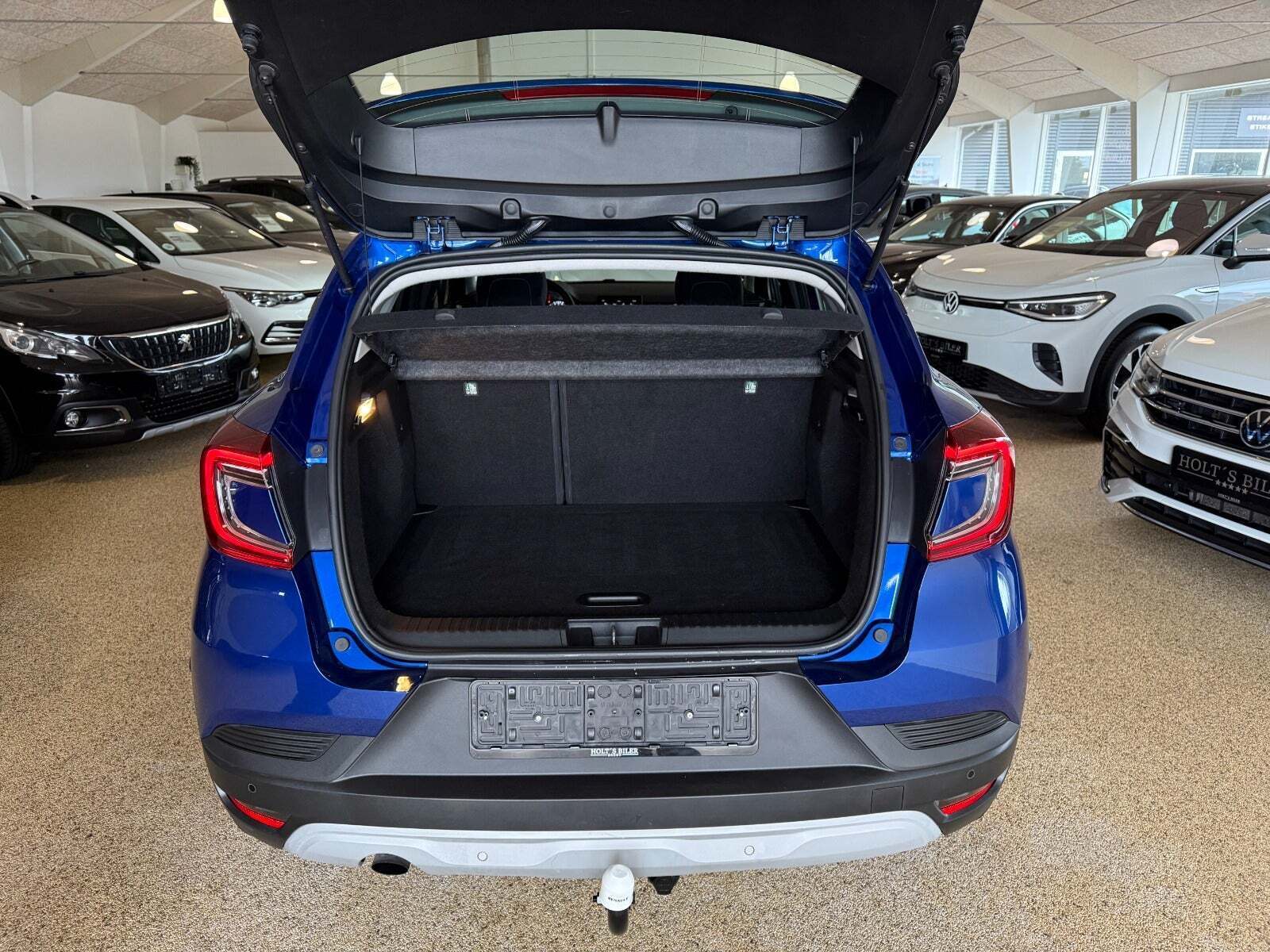 Blå Renault Captur fra 2020