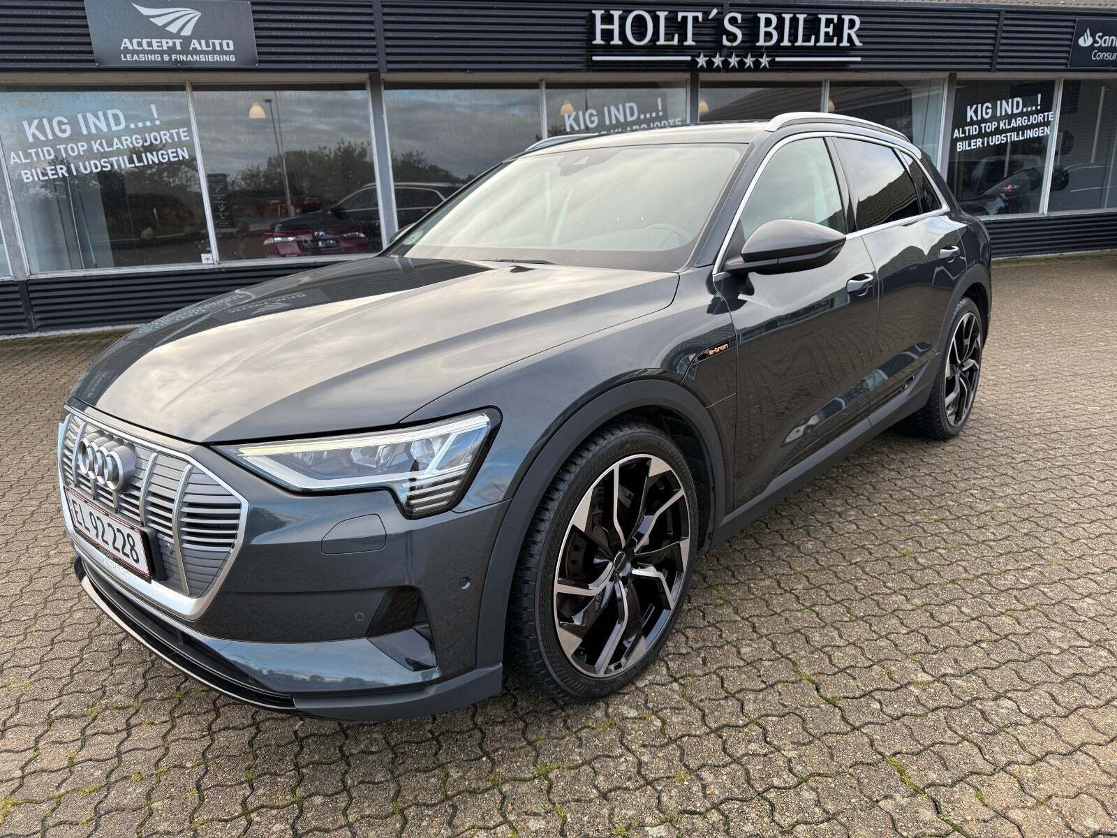 Audi e-tron 50 quattro