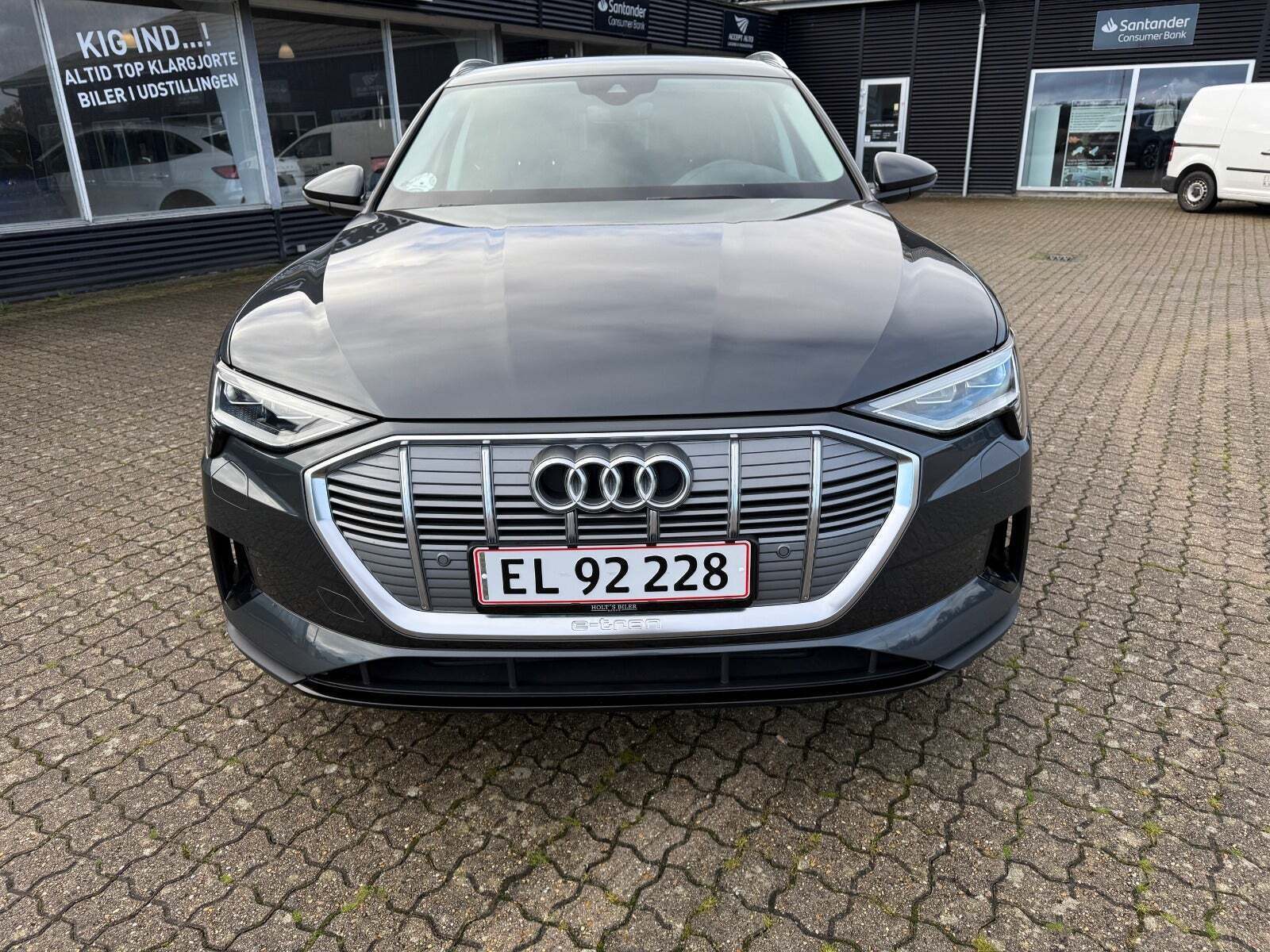 Audi e-tron 50 quattro