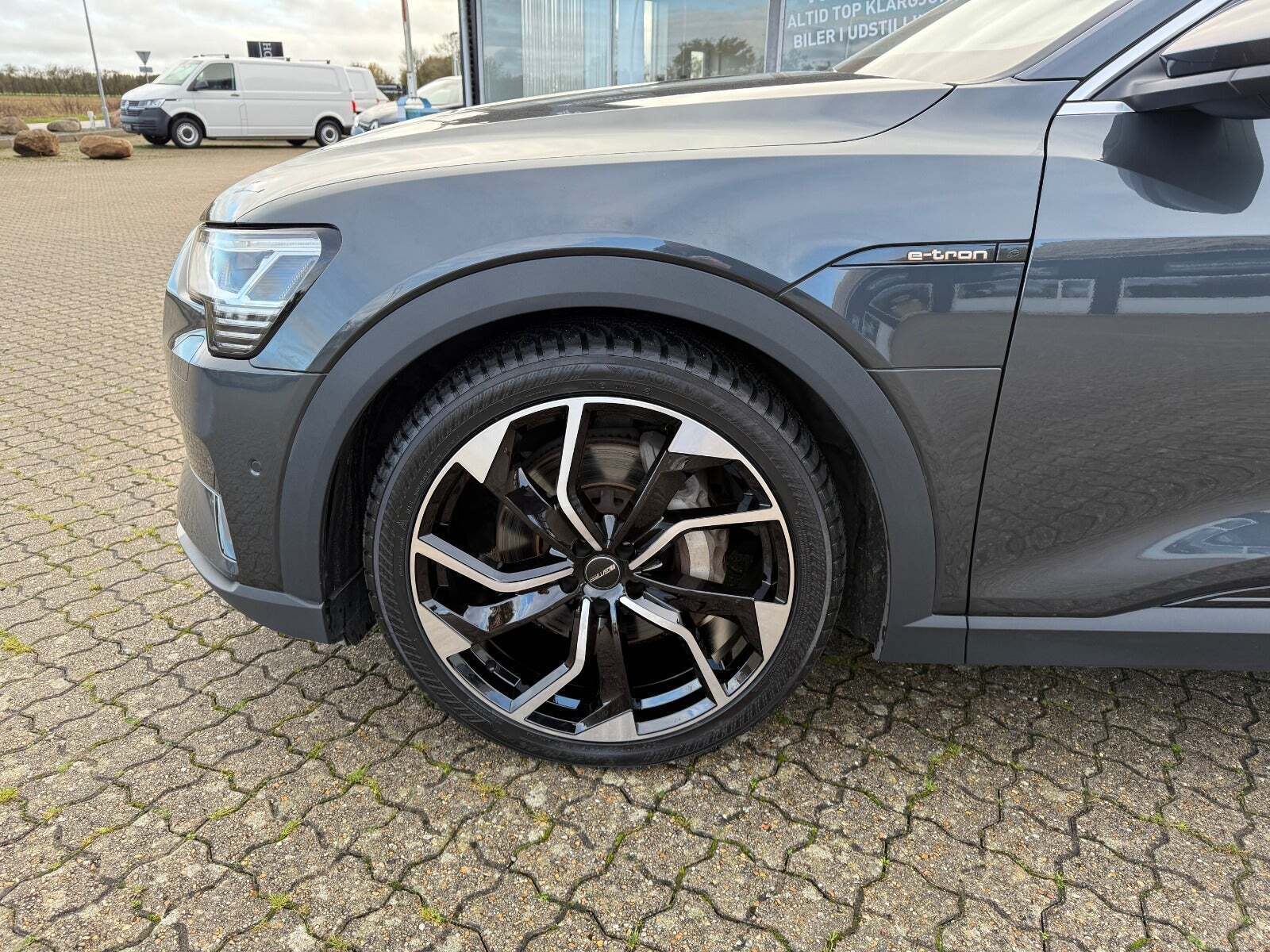 Audi e-tron 50 quattro