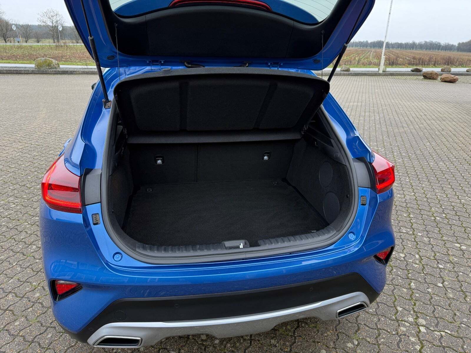 Blå Kia XCeed fra 2020