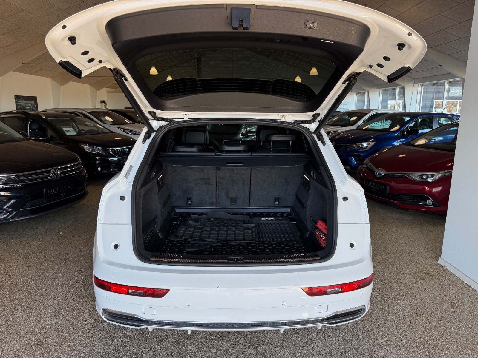 Hvid Audi Q5 fra 2018