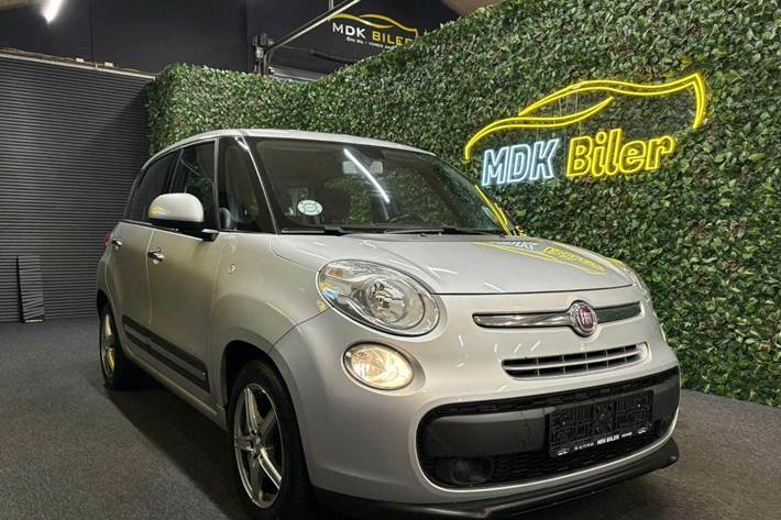 undefined Fiat 500L fra 2012 set udefra