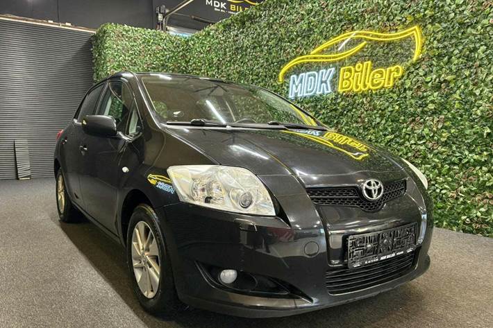 undefined Toyota Auris fra 2007 set udefra