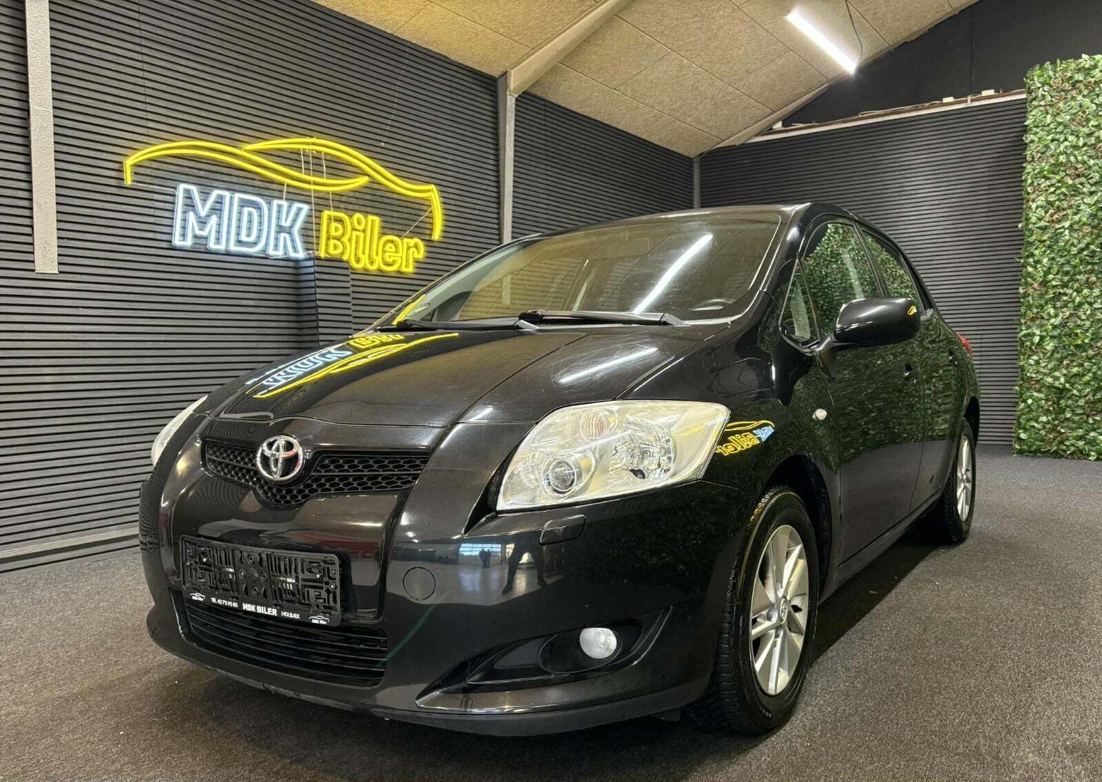 Toyota Auris 1,6 Luna