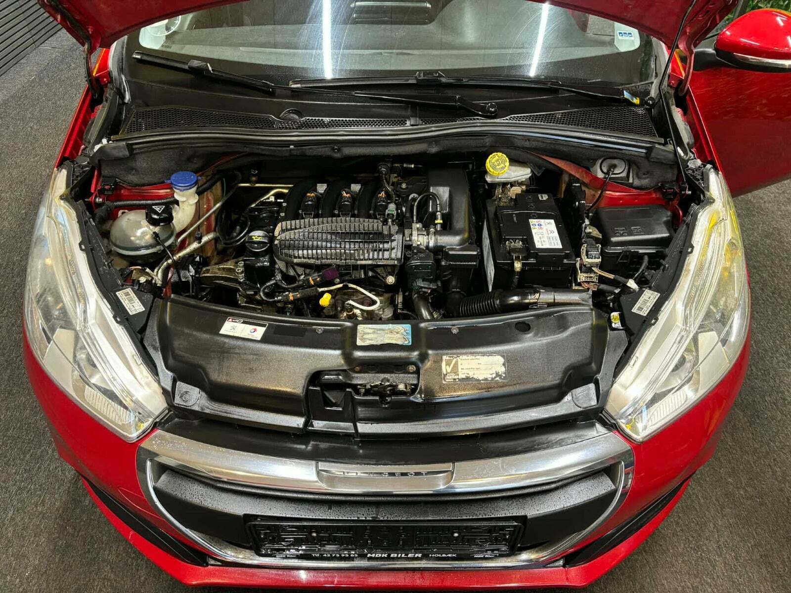 undefined Peugeot 208 fra 2015