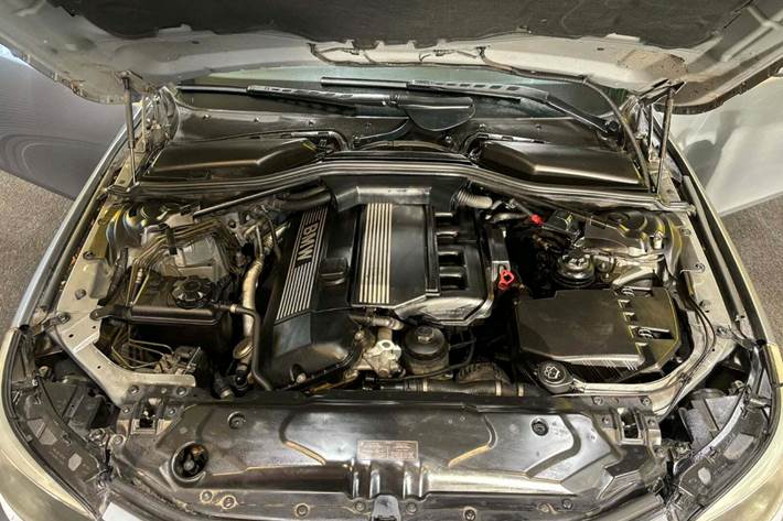 undefined BMW 520i fra 2004