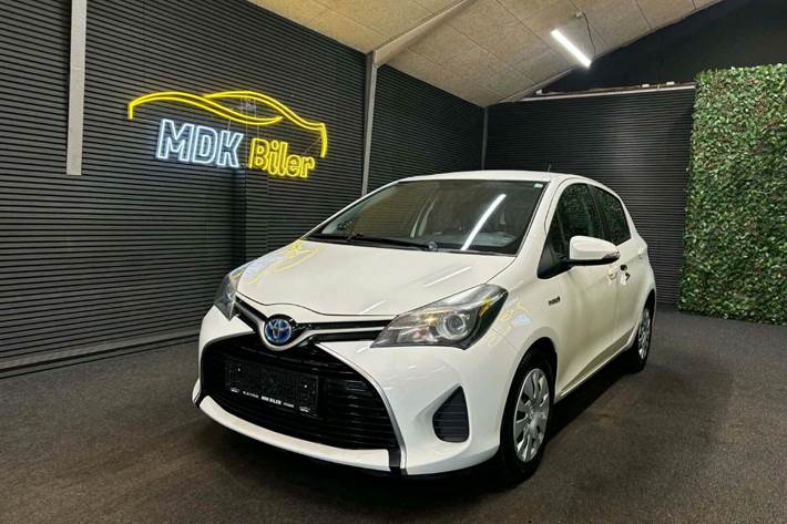 undefined Toyota Yaris fra 2015