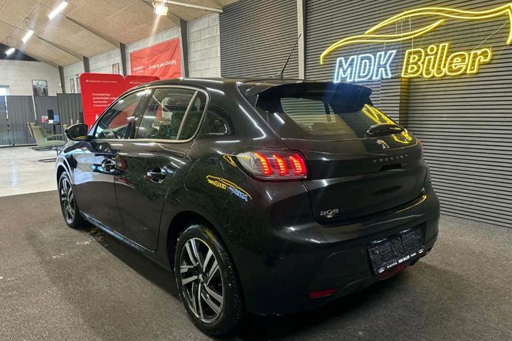 undefined Peugeot 208 fra 2020