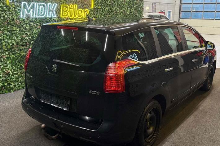 undefined Peugeot 5008 fra 2010