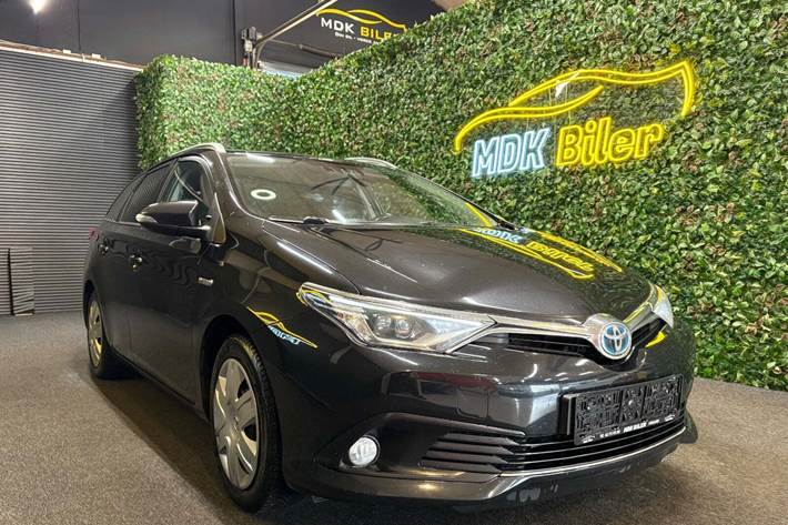 undefined Toyota Auris fra 2015 set udefra