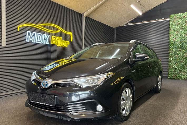 undefined Toyota Auris fra 2015