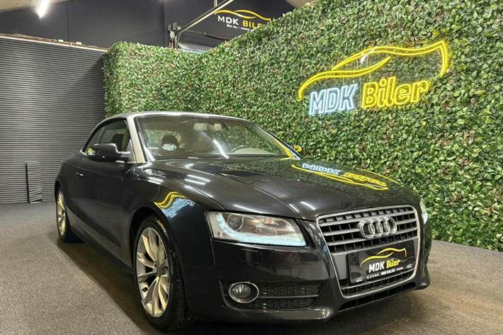 undefined Audi A5 fra 2009 set udefra