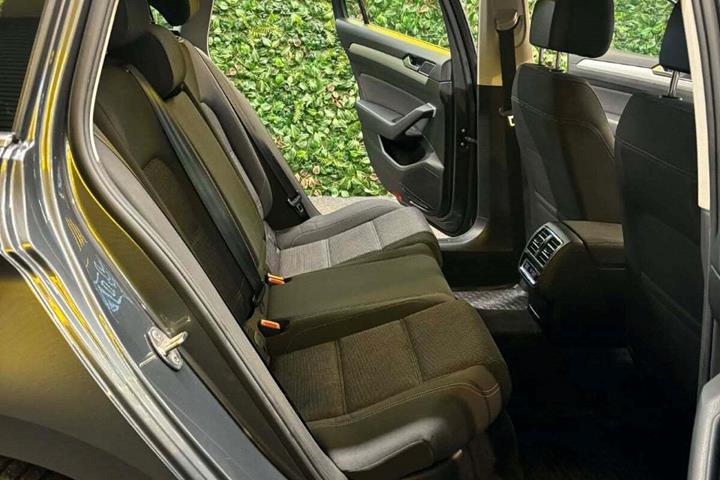 undefined VW Passat fra 2016