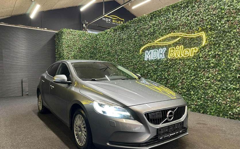 Volvo V40 2,0 D2 120 Momentum aut.