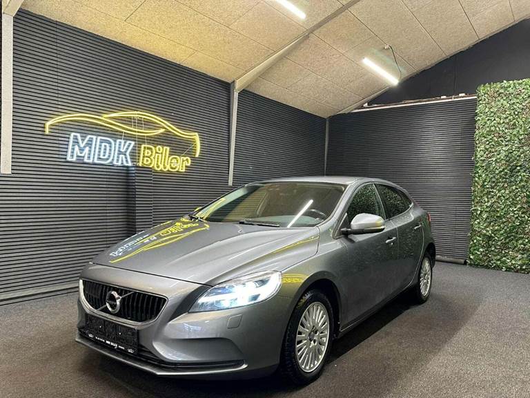 Volvo V40 2,0 D2 120 Momentum aut.