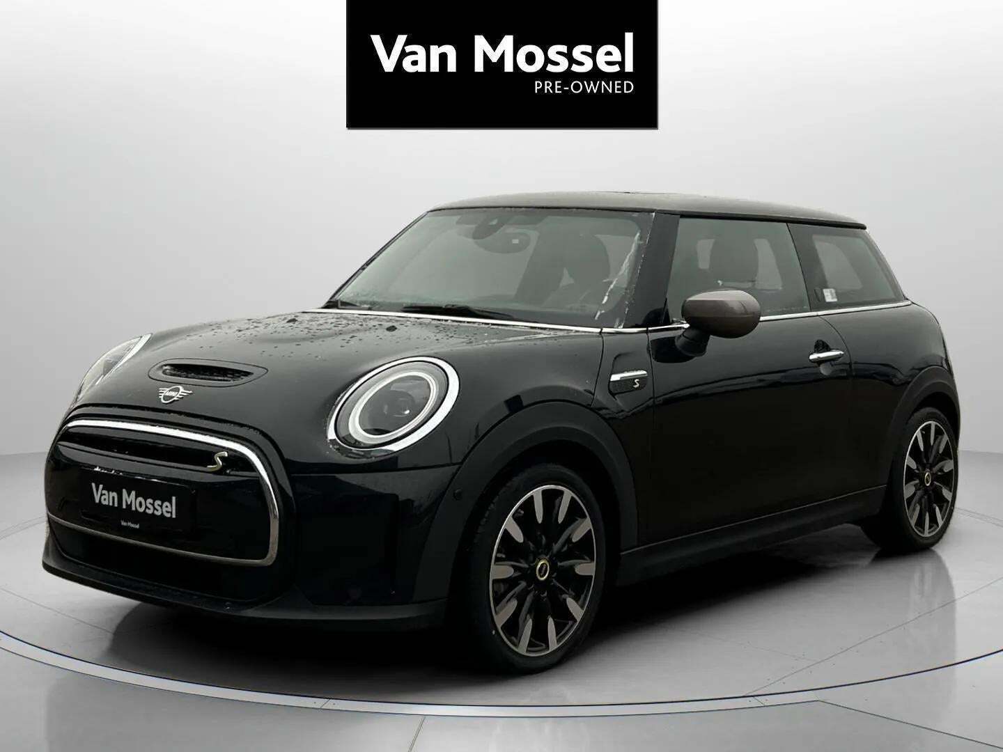 Sort Mini Cooper SE fra 2022