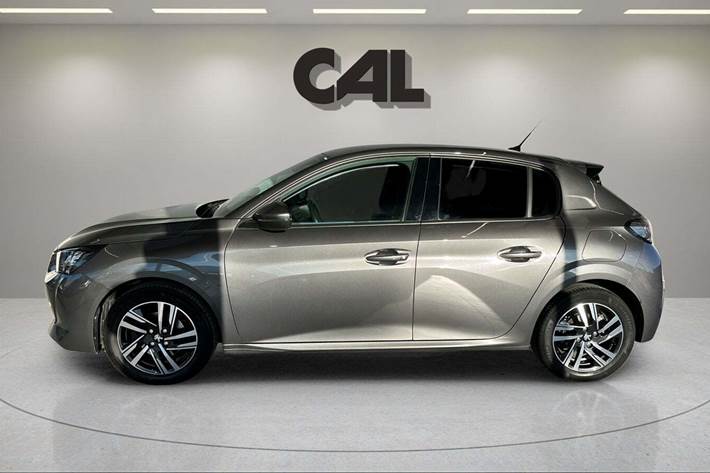 Grå Peugeot 208 fra 2020